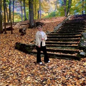 Meet your Posher, Abby